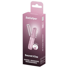 Stimulator clitoris SATISFYER SECRET KISS, design discret și compact, 11 funcții de vibrație, 3 viteze, rezistent la apă IPX7, roz