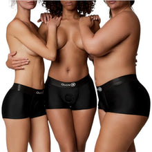 Ham strap-on tip boxeri OUCH! Vibrating Strap-On Boxer, compatibil cu majoritatea dildo-urilor, vibrator bullet inclus, negru, mărime M/L